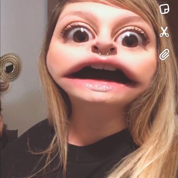 Meet your Posher, Brenda - Picture 1 of 1